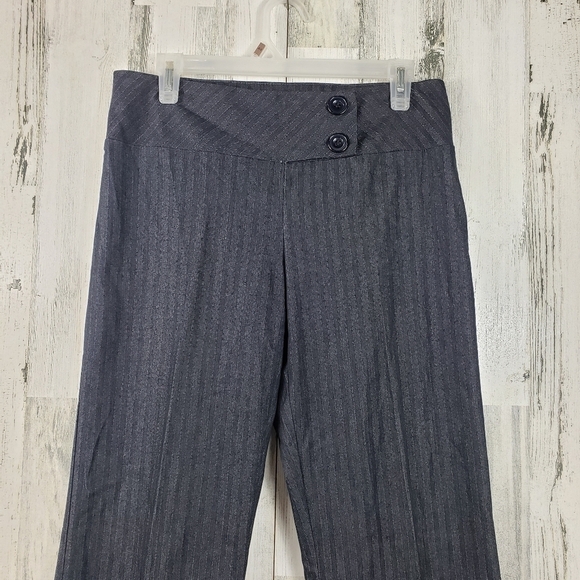 Dots gray and white pin stripe flare leg dress pants juniors size 3/4 - Picture 2 of 13